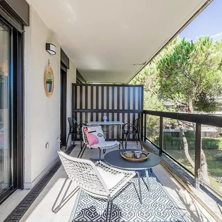 11 Mont - 1-bedroom With Tennis & Pool Appartement *